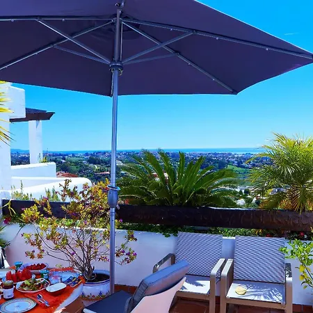 Apartment Penthouse In Benahavis With Terrace And Jacuzzi