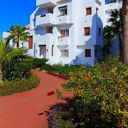 Apartment Penthouse In Benahavis With Terrace And Jacuzzi *